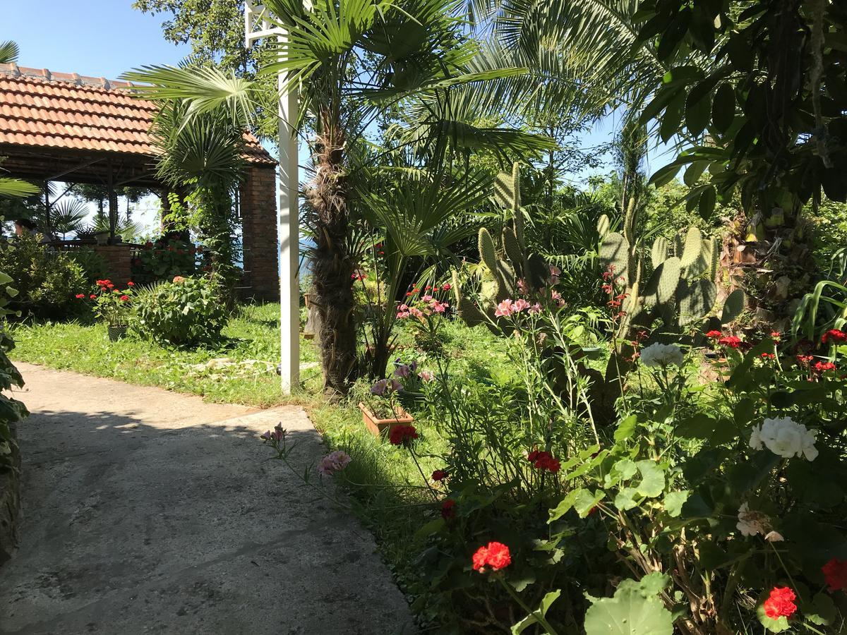 Feride Makhinjauri Exterior foto